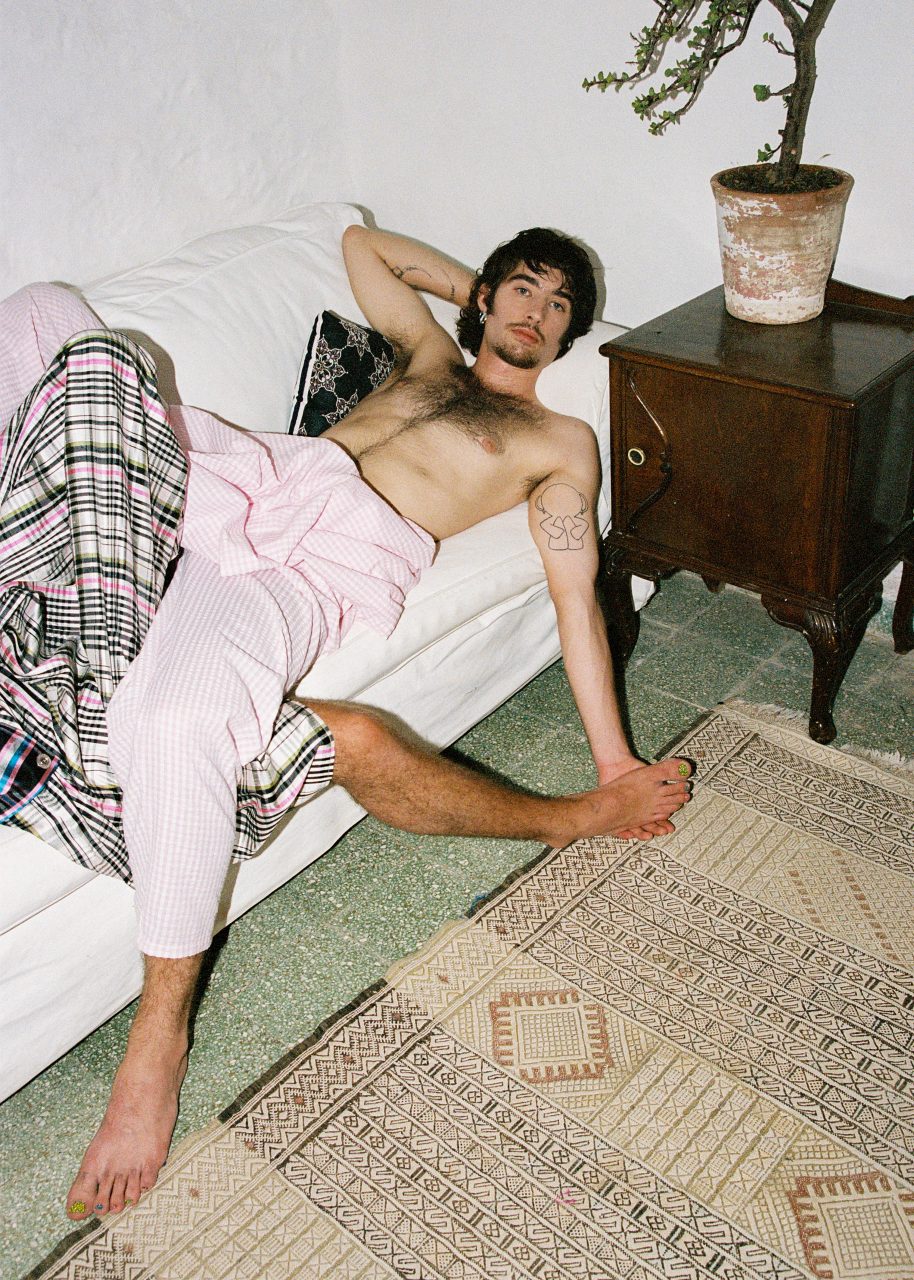 JEAN-PAUL LESPAGNARD / AN ESCALE IN HYDRA