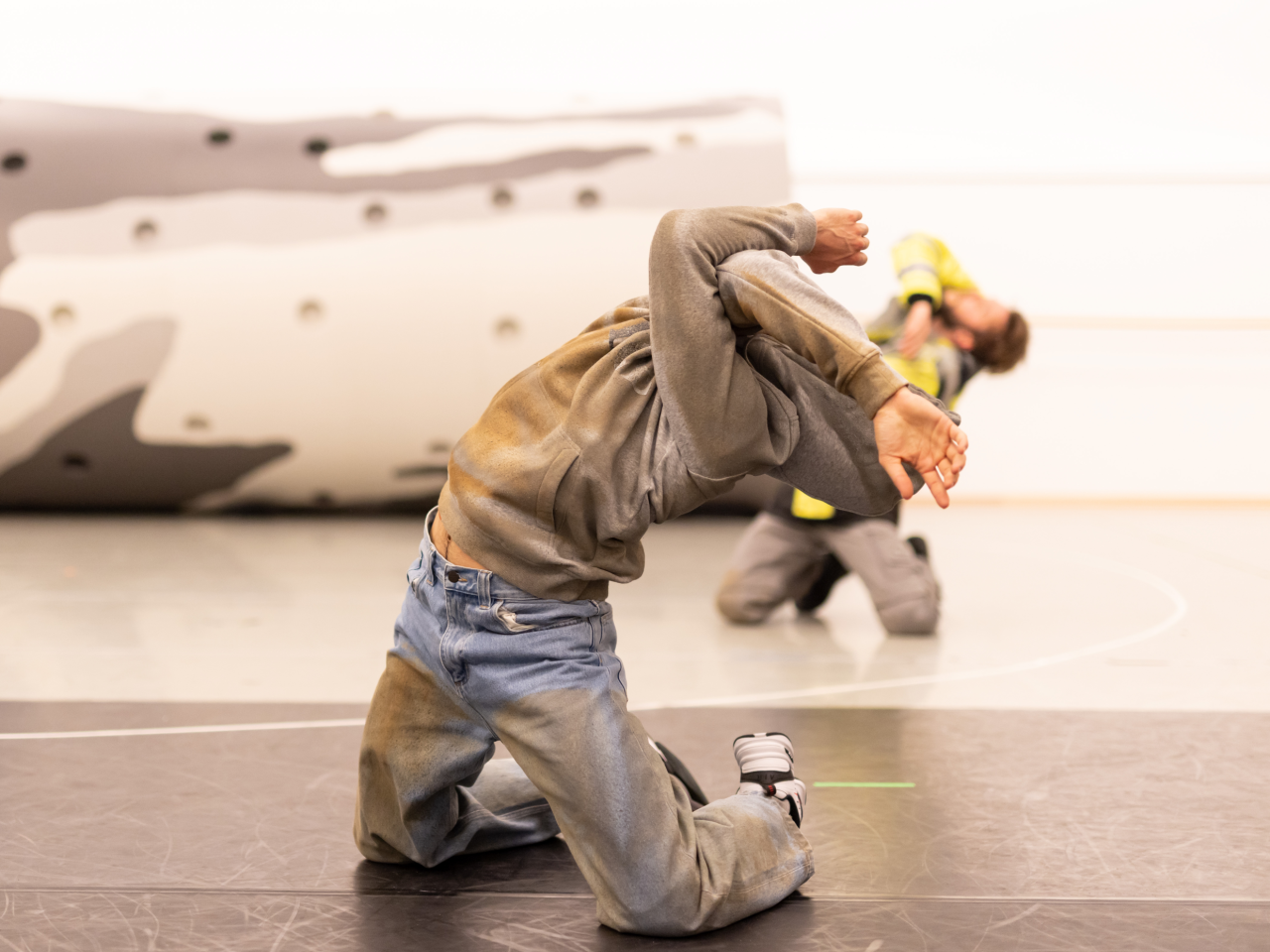 DAMIEN JALET – THR(O)UGH